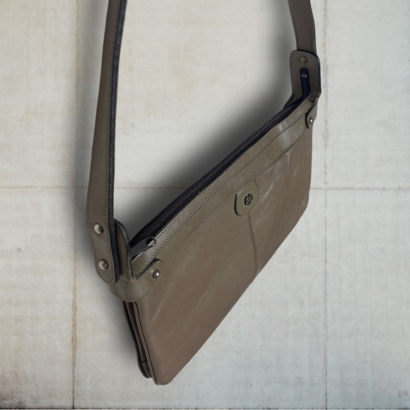 Vintage John Romaine Taupe Leather Shoulder Bag - Picture 3 of 15